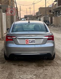 كرايسلر 200